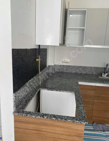 ŞEHİR HASTANESİNİN KARŞISINDA DAİRE