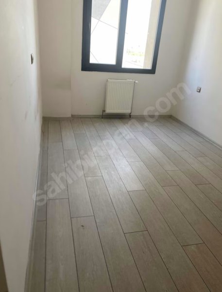 ŞEHİR HASTANESİNİN KARŞISINDA DAİRE