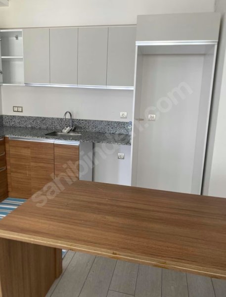 ŞEHİR HASTANESİNİN KARŞISINDA DAİRE