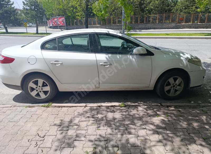 KREDİ KARTINA TAKSİTLE 2012 MODEL RENAULT FLUENCE MANUEL 110 BG