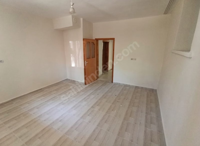 OSMANLI MAH. KOMBİLİ BOYALI TEMİZ BODRUM