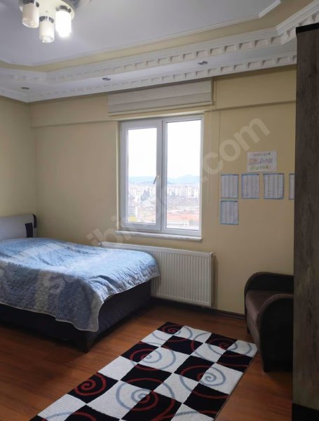 İLK SAHİBİNDEN GERMİR MH 3 CEPHELİ ÇİFT BANYOLU 10. KAT 165 M2
