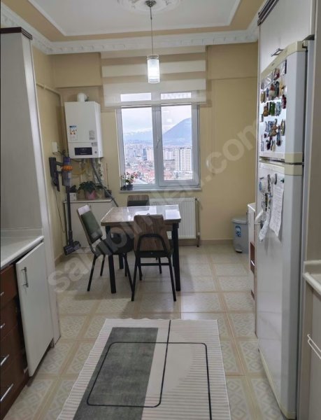 İLK SAHİBİNDEN GERMİR MH 3 CEPHELİ ÇİFT BANYOLU 10. KAT 165 M2