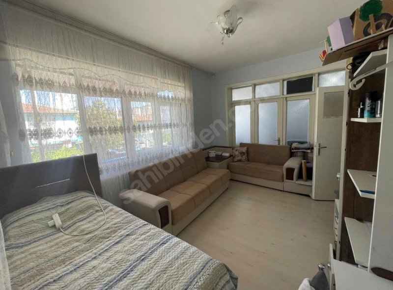 yenişehir mahallesi yapılı 3+1 kombili
