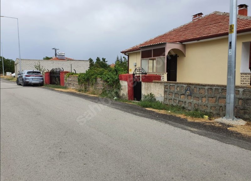 Sarıoğlan ilçesinde kiralık müstakil ev -