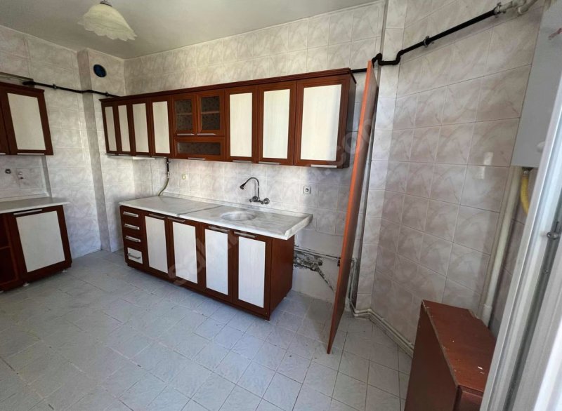 Sahibinden Hürriyet mahallesi Site içerisinde daire