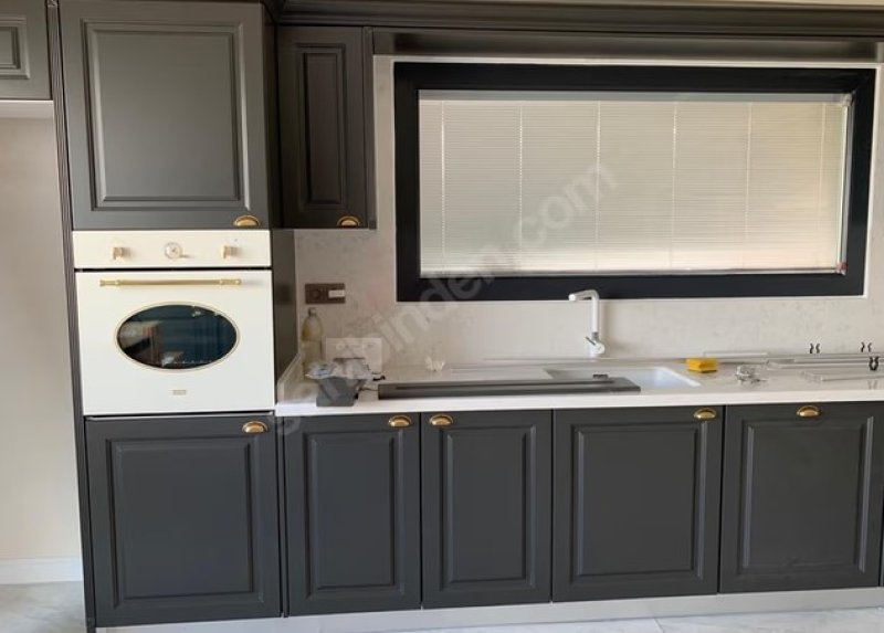 Bölgenin EN İYİ MANZARASINA sahip 6+1 odalı 1500m2 arsalı Villa