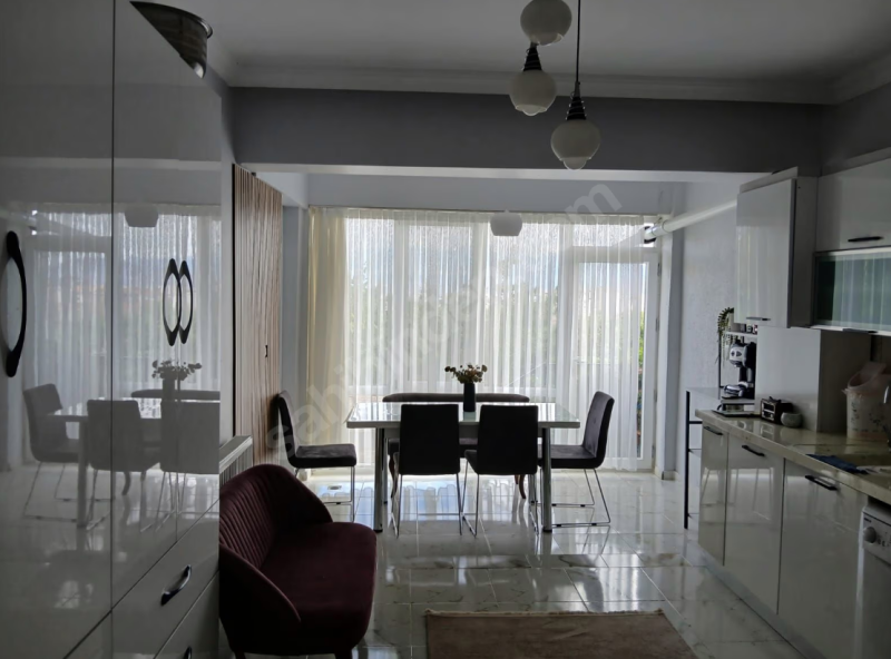 Kısa süreliğine Erkilette 5+1 Villa