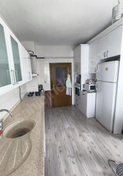 Esenyurt'ta ferah kiralık daire